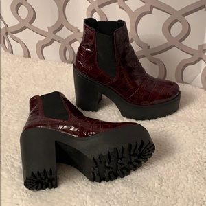 Salenewtopshop Bria Croc Chelsea Boot 